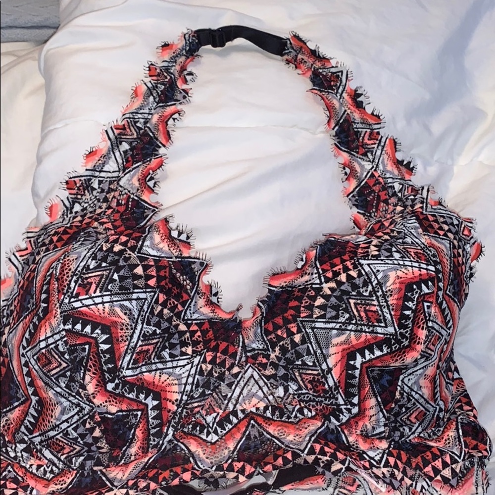 Victoria’s Secret Pink bra